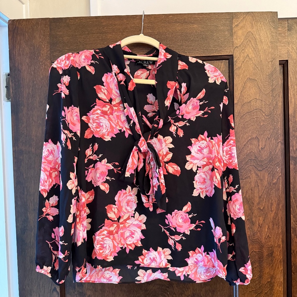 Bow neck blouse - XS- Banana Republic
